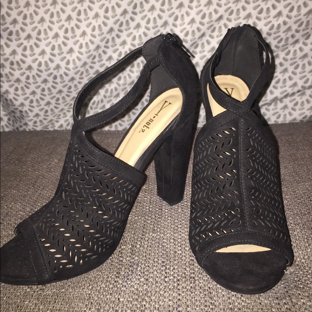 Open toe strap heels
